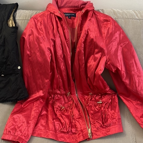 2 Jackets - Picture 4 of 4